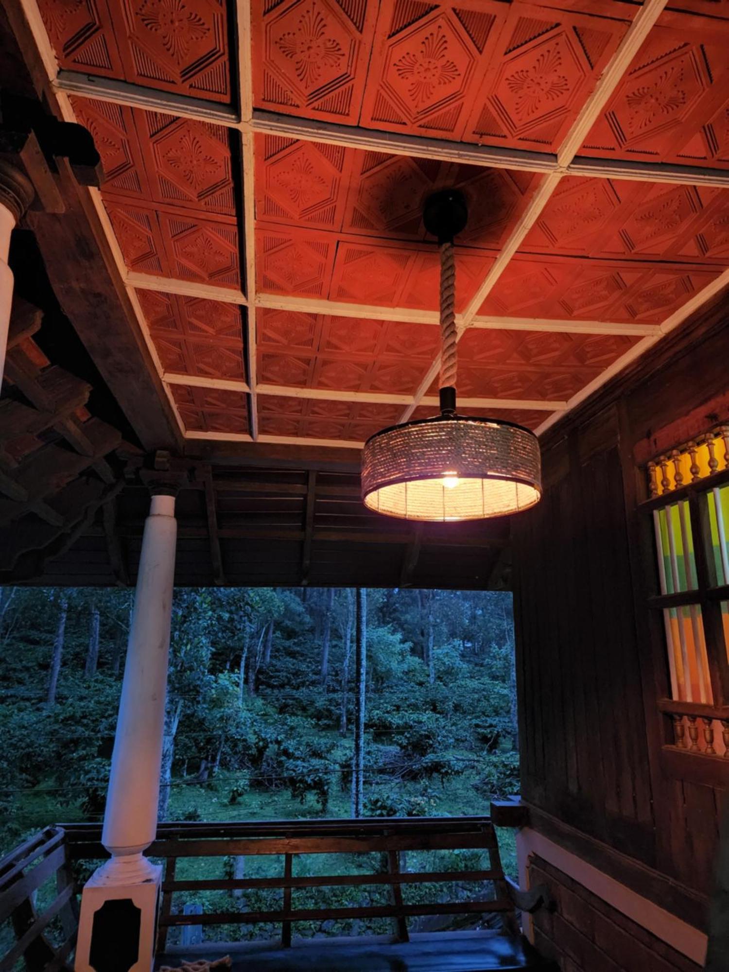 Kairali Palace Home Stay Thekkady Exterior foto