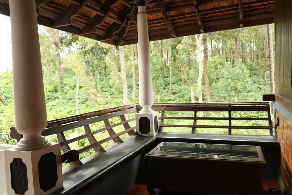 Kairali Palace Home Stay Thekkady Zimmer foto