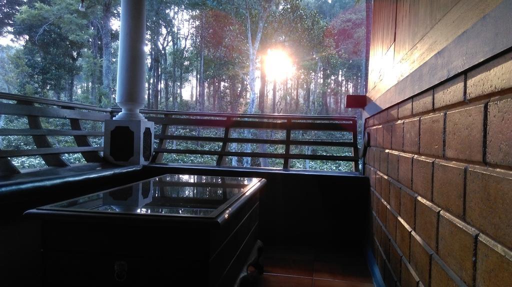 Kairali Palace Home Stay Thekkady Exterior foto